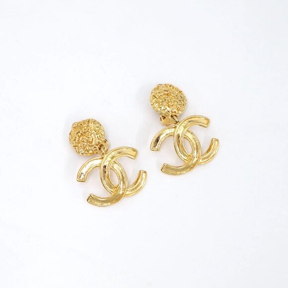 CHANEL CC Logos Dangle Vintage Clip-On Earrings Gold Tone 95A Auth w/Box #22400 - Picture 3 of 6